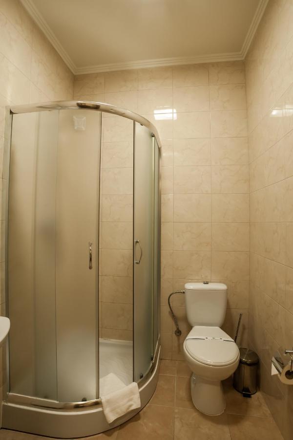 Maria Garden Hotel & Restaurant Ivano-Frankivsk Exterior photo